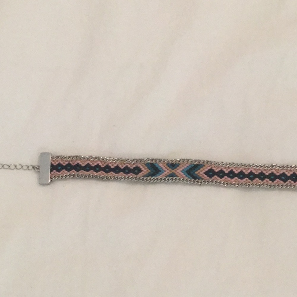 Woven and metal choker necklace. - Picture 4 of 4